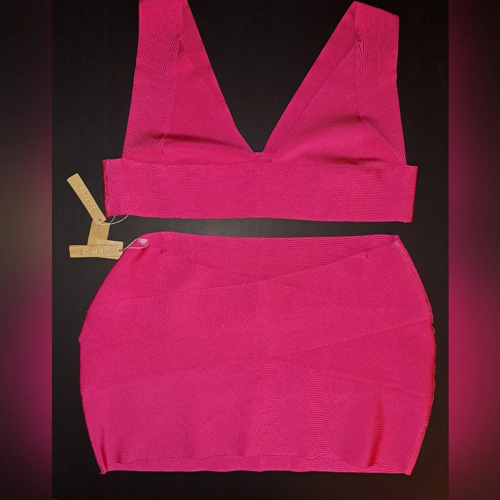 ⛱️NWT SKIMS 2 Piece Knit swim Skirt plunge bikini top Set Pink MAGENTA 4X
